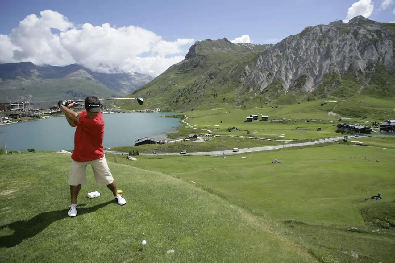 Le Rond Point Des Pistes Apartment Tignes France